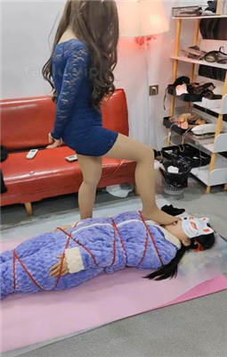 图片[8]_【夏恋】母畜伺候主人下班回家【双视角版】_绳艺库视频下载