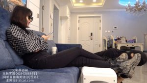 【初见】人形鞋刷清理超脏粘满泥的马丁靴//物化舔鞋底_绳艺库视频下载