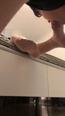 图片[8]_【伊诺】巨人视角-长靴踩踏/近距离恋足舔/竖中指鄙视_绳艺库视频下载