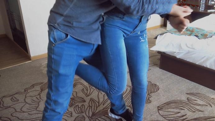 图片[11]_晓时代 新疆小姐姐艺术踢打完虐嘴损挑事男_绳艺库视频下载