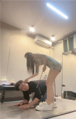 图片[9]_【伊楠】艺术调-惩戒打手心/高跟踩踏/裸足插嘴踩脸_绳艺库视频下载