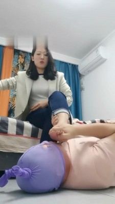 图片[3]_【冷御】全体重踩脖/耳光/浓痰/脚虐乳_绳艺库视频下载