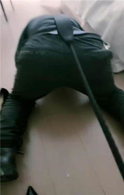 图片[16]_【绝美兔女王】跪舔裸足/转胯骑马/高跟踩踏_绳艺库视频下载