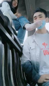 【可可黎黎子】户外-学生S-近距离恋足舔_绳艺库视频下载