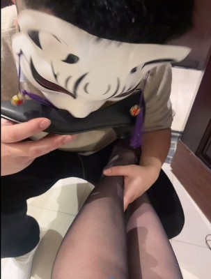 图片[5]_酒店玩舔空姐的黑丝原味臭脚_绳艺库视频下载