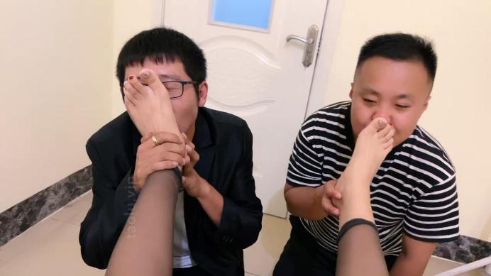 图片[2]_【孤傲女帝】双奴-舔脚/奴下奴抽耳光/sp/口水深喉/圣水_绳艺库视频下载