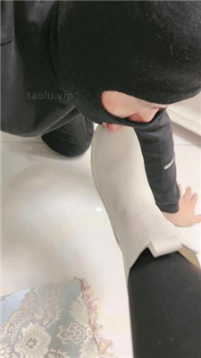 图片[4]_【萱萱子】舔脏鞋/闻白袜肉丝脚_绳艺库视频下载