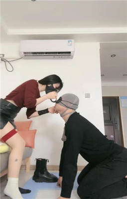 图片[8]_【不期而遇】脚踩脖子窒息/圣水/重度踢踹_绳艺库视频下载