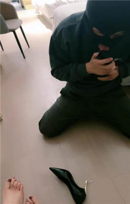 图片[14]_【绝美兔女王】跪舔裸足/转胯骑马/高跟踩踏_绳艺库视频下载