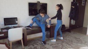 晓时代 新疆小姐姐艺术踢打完虐嘴损挑事男_绳艺库视频下载