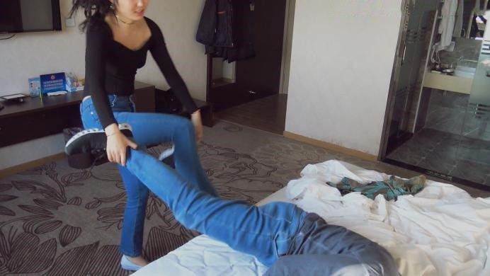 图片[20]_晓时代 新疆小姐姐艺术踢打完虐嘴损挑事男_绳艺库视频下载