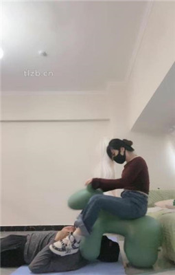 图片[12]_【不期而遇】舔脏鞋底闻白袜/重度踢踹_绳艺库视频下载