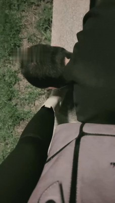 图片[8]_【萱萱子】户外公开处刑犯错的家奴_绳艺库视频下载