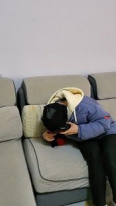 小婉大人 妹妹惩罚皮鞋踩踏甜鞋底踢裆_绳艺库视频下载