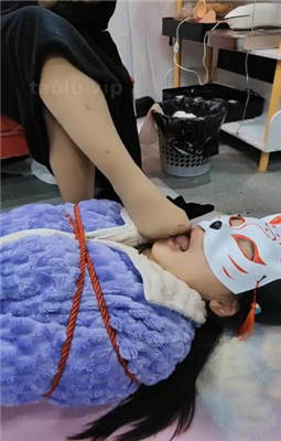 图片[5]_【夏恋】母畜伺候主人下班回家【双视角版】_绳艺库视频下载