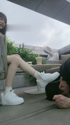 图片[5]_【樱桃大大】户外偶遇粉丝白鞋虐_绳艺库视频下载