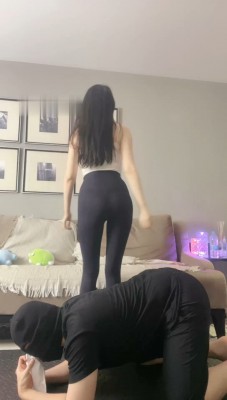 【如梦S】健身房偷闻原味的下场_绳艺库视频下载