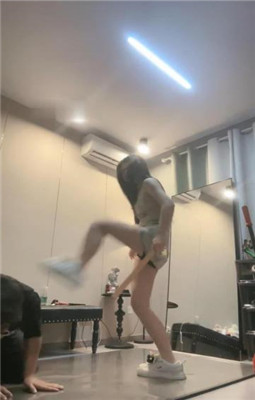 图片[6]_【伊楠】艺术调-惩戒打手心/高跟踩踏/裸足插嘴踩脸_绳艺库视频下载