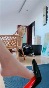 【媚朵】高跟原味肉丝jio闻舔_绳艺库视频下载