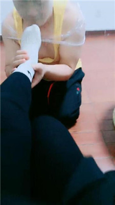 图片[6]_【甜音】长靴踩踏/闻舔白袜/骑脖_绳艺库视频下载