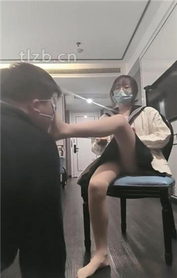 图片[16]_【可爱鬼】JK学生主-皮鞋白袜-踩踏闻舔/头顶鞋/喝厕所水_绳艺库视频下载