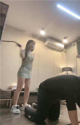 图片[18]_【伊楠】艺术调-惩戒打手心/高跟踩踏/裸足插嘴踩脸_绳艺库视频下载