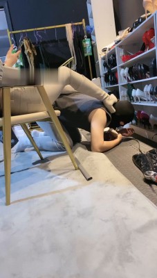 图片[7]_【冰诺】长靴踩脚垫/舔高跟/提档/掐乳_绳艺库视频下载