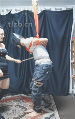 【冰爷】刑虐重度暴打出气筒【上】_绳艺库视频下载