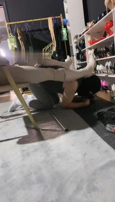 图片[5]_【冰诺】长靴踩脚垫/舔高跟/提档/掐乳_绳艺库视频下载