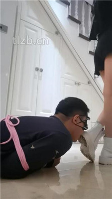 图片[9]_【希儿】双S-桌底视角-踩脚垫【三视角版】_绳艺库视频下载