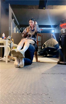 【冰诺】运动鞋白袜S-骑马爬行/踩狗爪_绳艺库视频下载