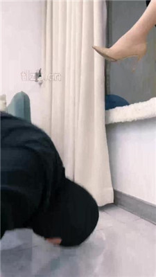 图片[2]_【辣姐】奴隶犬化教学-如何正确舔脚_绳艺库视频下载