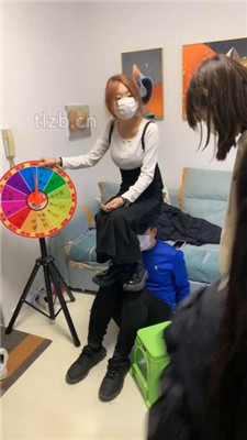 图片[6]_【精神小妹】幸运大转盘-群殴-踢踹踩跺/耳光坐头_绳艺库视频下载