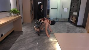 【彼岸花】骑马累瘫贱狗_绳艺库视频下载