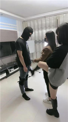 图片[3]_【鱼糯糯】双S-舔脏鞋白袜jio/伺候沐足/踩踏/转胯【上】_绳艺库视频下载