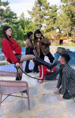 图片[17]_【宸宸】庄园3S调教情侣奴-遛狗骑马/皮靴清理【三视角版】_绳艺库视频下载