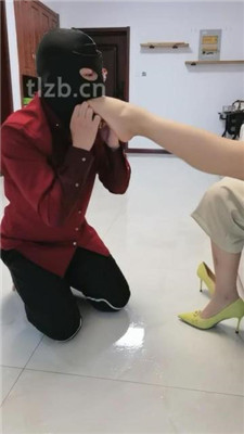 图片[7]_【凌儿女神】贱奴下跪做家务/高跟踩_绳艺库视频下载