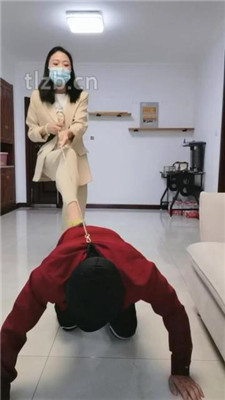 图片[4]_【凌儿女神】贱奴下跪做家务/高跟踩_绳艺库视频下载