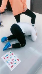 【伊柔】飞行棋决定刑罚大挑战_绳艺库视频下载