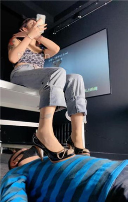 图片[11]_【冰诺】高跟全体重踩踏_绳艺库视频下载