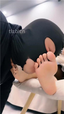 图片[13]_【辣姐】奴隶犬化教学-如何正确舔脚_绳艺库视频下载