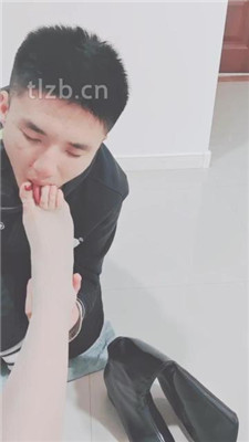 图片[13]_【美容院S】当脚垫/舔脏鞋/臭脚踩脸_绳艺库视频下载