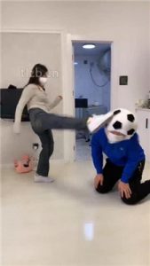 【精神小妹】双S素人学生主-超艺术踢踹_绳艺库视频下载