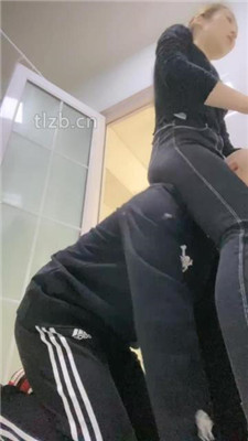 【魅儿】伺候起床-故意刁难贱狗_绳艺库视频下载