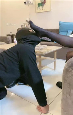 图片[6]_【赵奈奈】没钱交房租被虐-靴子碾脸/艺术踢踹【完整版】_绳艺库视频下载