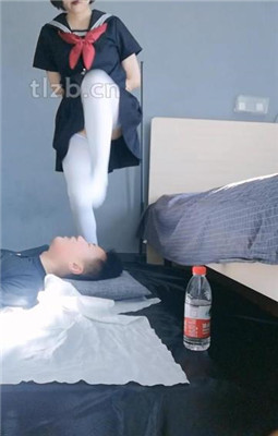 图片[5]_【航儿】学院风S-原味白丝裸足跪舔【上】_绳艺库视频下载