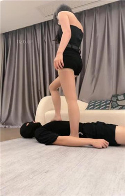 【糯糯】长靴模特S-全体重跳踩/深喉_绳艺库视频下载