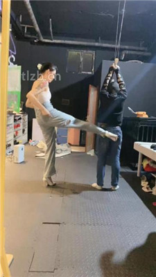 【冰诺】情侣奴-奴下奴专场-暴打犯贱奴【中】_绳艺库视频下载