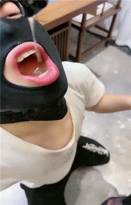 图片[15]_【花兮玥】茶室tj-跪舔高跟/圣水泡黑丝咀嚼_绳艺库视频下载