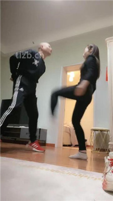 图片[3]_【魅儿】运动鞋白袜重度连环提档_绳艺库视频下载